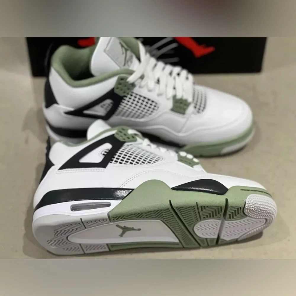 Men’s Size 8 - New Air Jordan 4 Retro “Seafoam” - Picture 3 of 7
